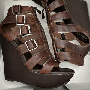 Jessica Simpson brown platform wedge size 9